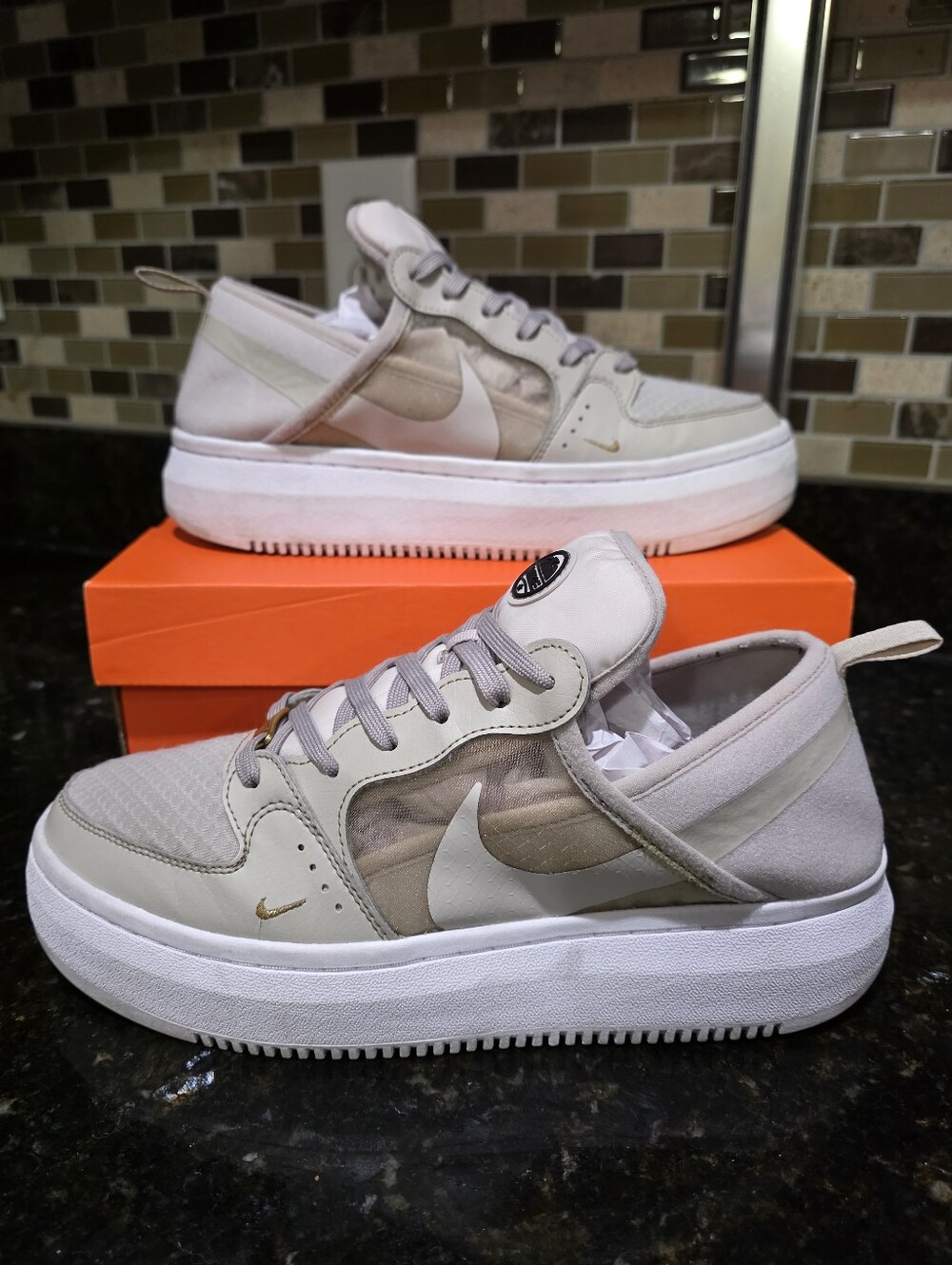 Nike Court Vision ♤ Alta Text 'CREAM' ♤ Wmn Size 11 ♤ RARE ♤ EUC
